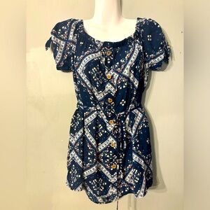 Rue 21 Navy blue peasant blouse Size L